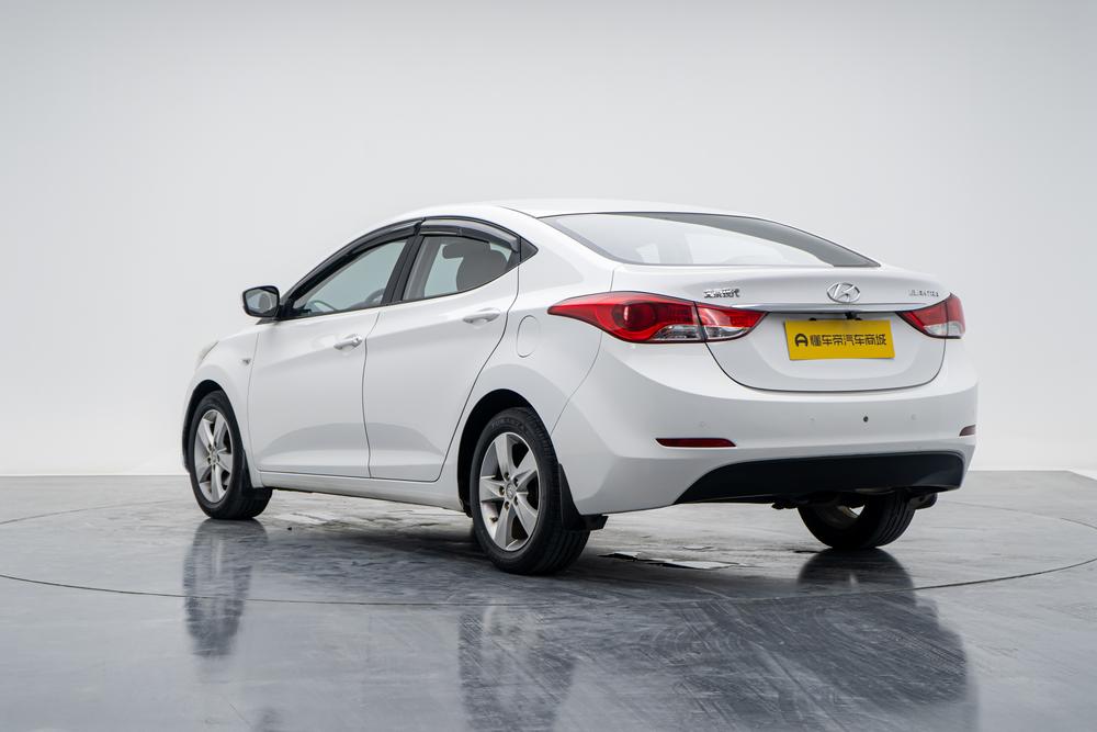 Hyundai Elantra 2012 модификация 1.6L автоматическое Fashion – фото 5