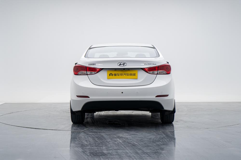 Hyundai Elantra 2012 модификация 1.6L автоматическое Fashion – фото 6