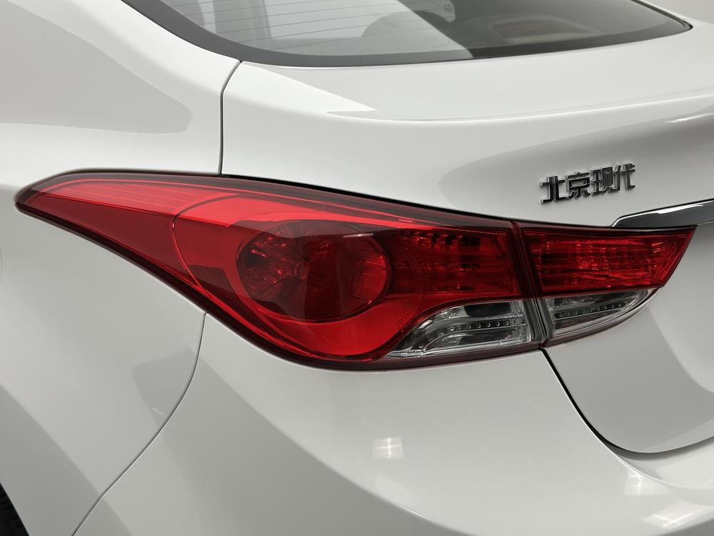 Hyundai Elantra 2012 модификация 1.6L автоматическое Fashion – фото 13