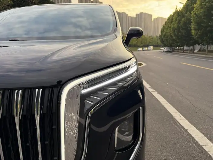 HONGQI HQ9 2022 Model Smart Flag Enjoy Edition – фото 9