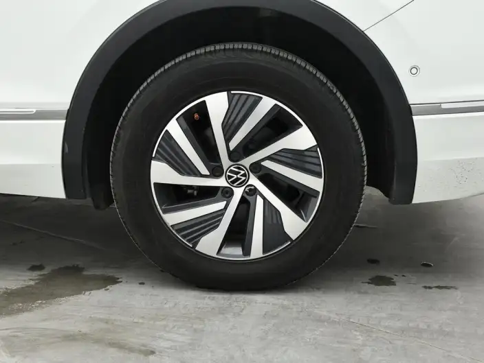 Volkswagen Tiguan L PHEV 2023 Model 430PHEV Plug-in hybrid Ultimate Edition – фото 9
