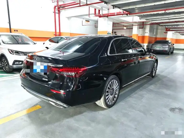 Mercedes-Benz E-Class 2023 Model E 300 L Luxury Model sedan – фото 6