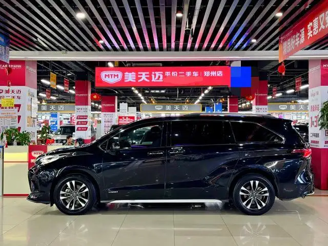 Granvia 2023 Model Intelligent Hybrid 2.5L Deluxe Edition – фото 4