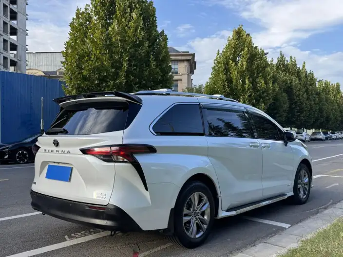 Toyota Sienna 2024 Model Hybrid 2.5L Comfort Edition – фото 7