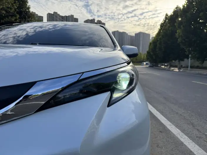 Toyota Sienna 2024 Model Hybrid 2.5L Comfort Edition – фото 8