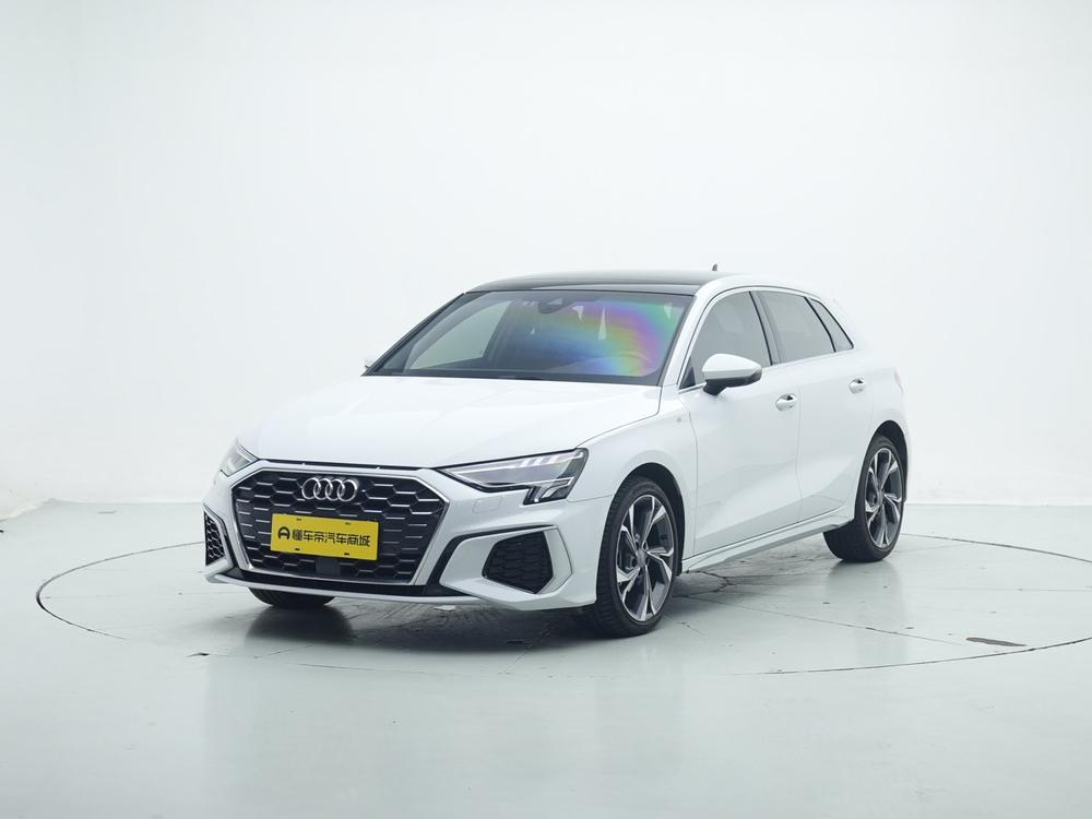Audi A3 2022 Sportback 35 TFSI Luxury Sport