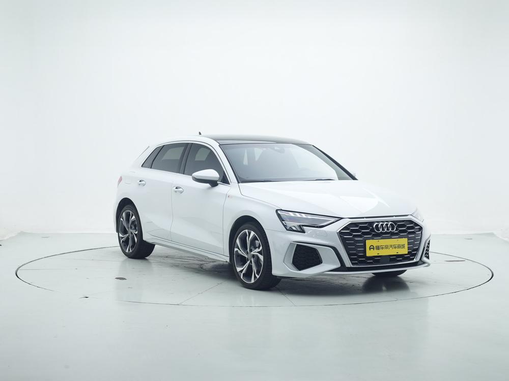 Audi A3 2022 Sportback 35 TFSI Luxury Sport