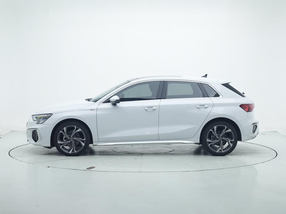 Audi A3 2022 Sportback 35 TFSI Luxury Sport