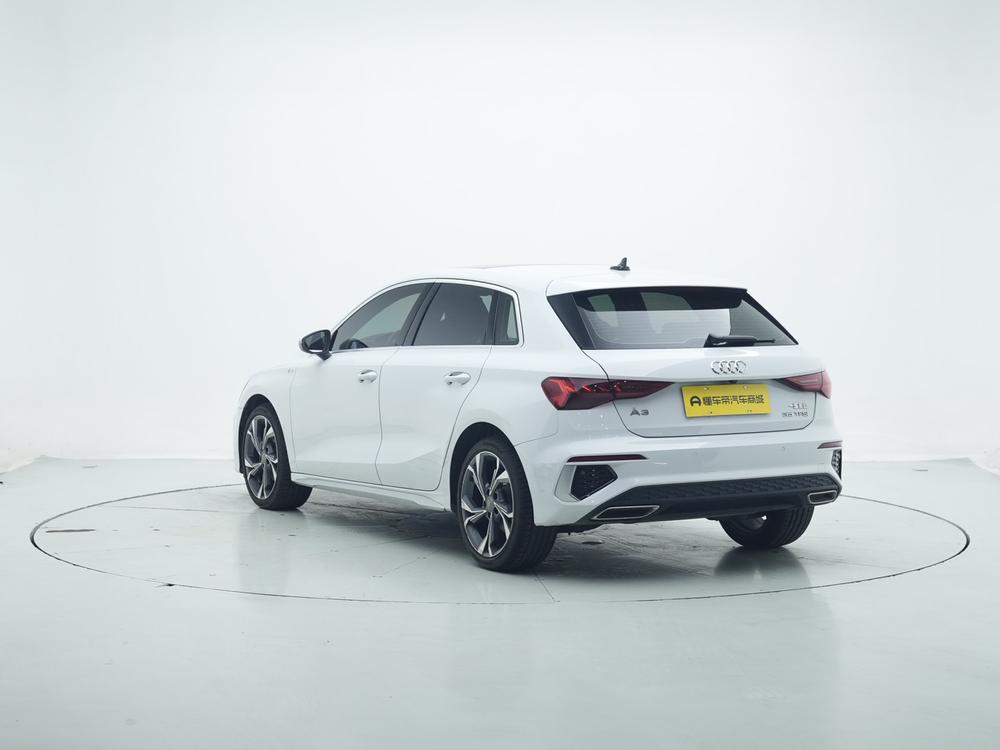 Audi A3 2022 Sportback 35 TFSI Luxury Sport – фото 5
