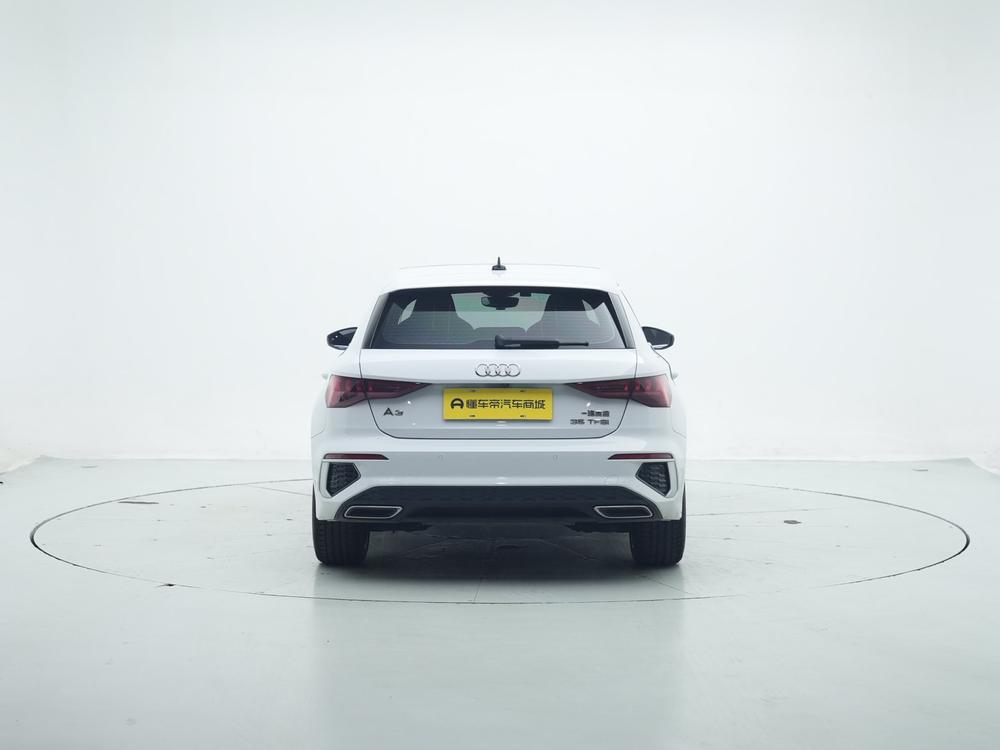 Audi A3 2022 Sportback 35 TFSI Luxury Sport – фото 6