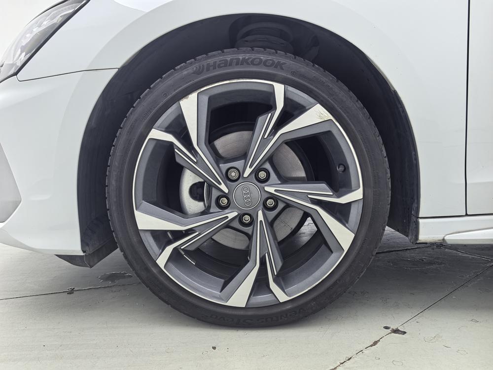Audi A3 2022 Sportback 35 TFSI Luxury Sport – фото 9