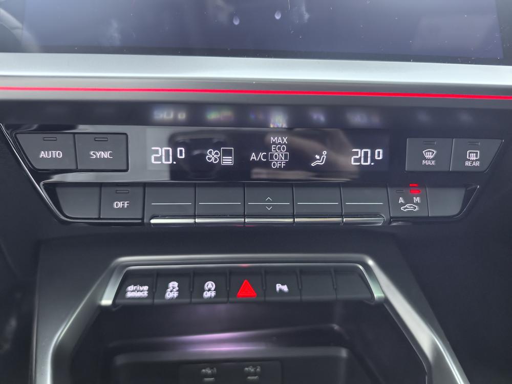 Audi A3 2022 Sportback 35 TFSI Luxury Sport – фото 11