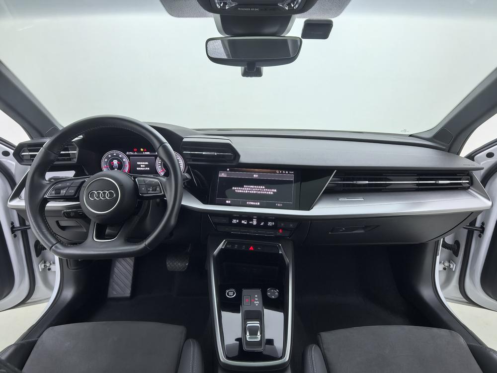 Audi A3 2022 Sportback 35 TFSI Luxury Sport – фото 14