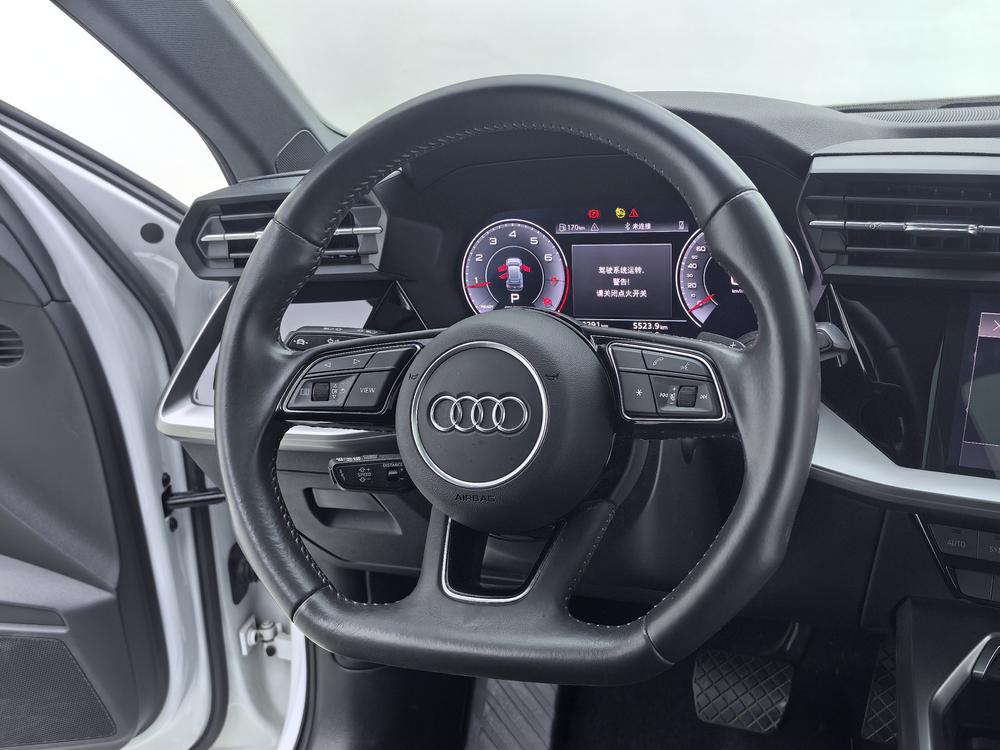 Audi A3 2022 Sportback 35 TFSI Luxury Sport – фото 17