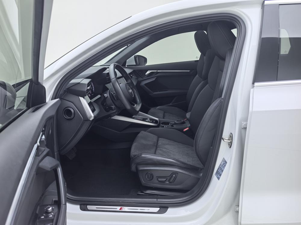 Audi A3 2022 Sportback 35 TFSI Luxury Sport – фото 20