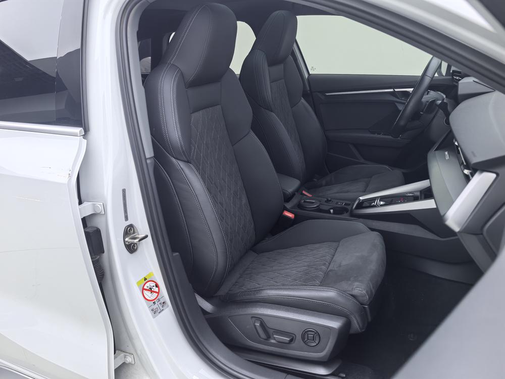 Audi A3 2022 Sportback 35 TFSI Luxury Sport – фото 22