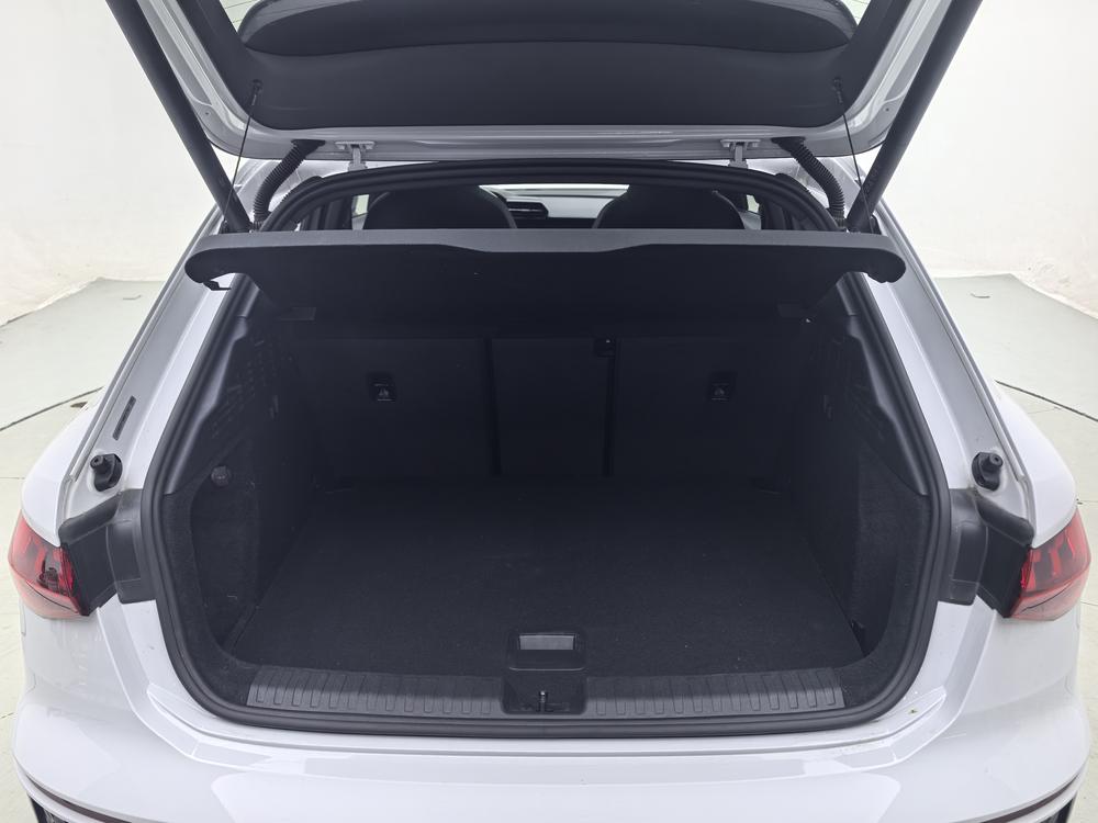 Audi A3 2022 Sportback 35 TFSI Luxury Sport – фото 29