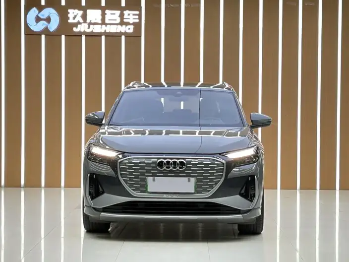 Audi Q4 e-tron 2024 Model 40 e-tron Genesis Edition