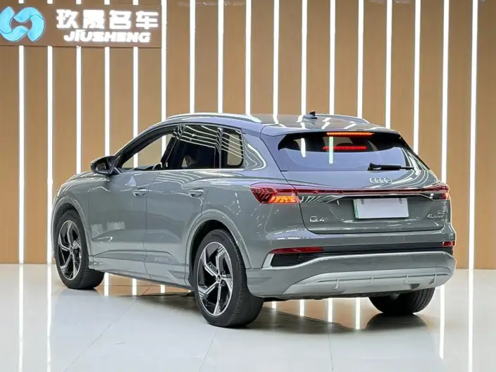 Audi Q4 e-tron 2024 Model 40 e-tron Genesis Edition