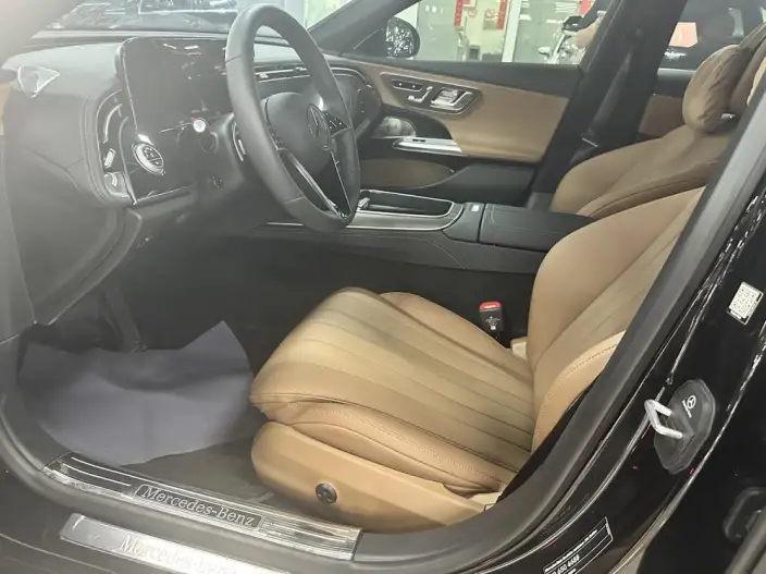 Mercedes-Benz E-Class 2026 Model E 300 L Luxury Model sedan – фото 9