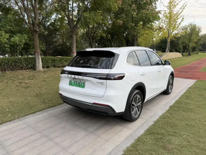 Galaxy Starship 7 EM-i 2025 Model 120KM Tiggo + Edition – фото 7