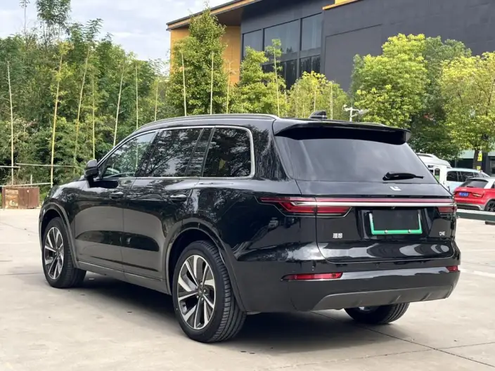 Li Auto ONE 2021 Model Extended Range 6 seat Edition – фото 5