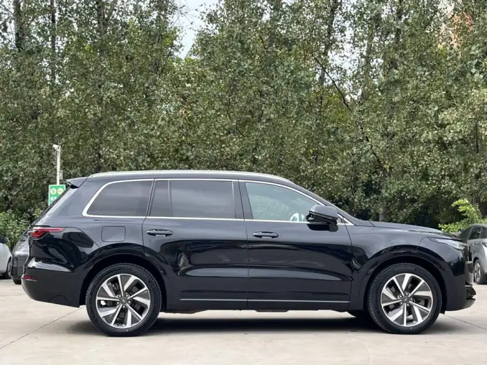 Li Auto ONE 2021 Model Extended Range 6 seat Edition – фото 8