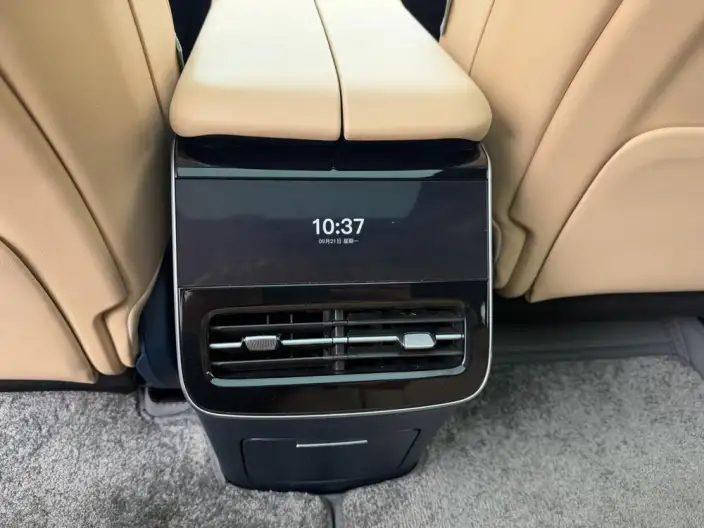 VOYAH FREE 2024 Model Ultra-long Endurance Smart Driving Edition – фото 8