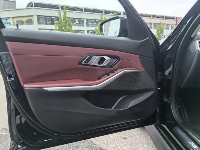 BMW i3 2025 Model eDrive40L Night Set – фото 8