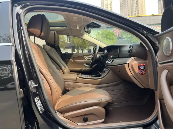 Mercedes-Benz E-Class PHEV 2022 Model Facelift E 350 e L sedan – фото 9