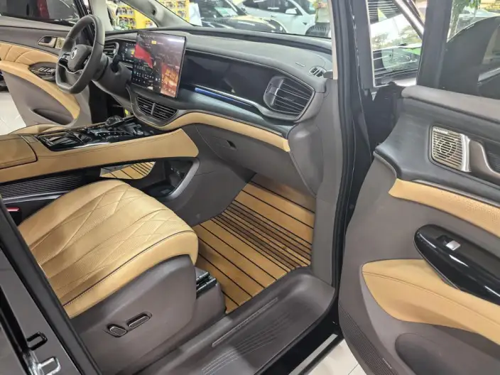DENZA D9 DM 2022 Model 970 4WD Flagship Model – фото 9