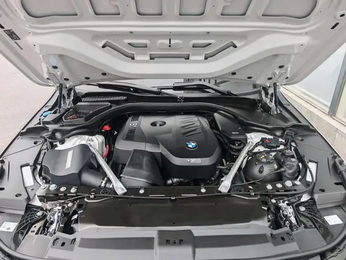 BMW 5 Series 2025 Model 530Li Leading Model Luxury Set – фото 6