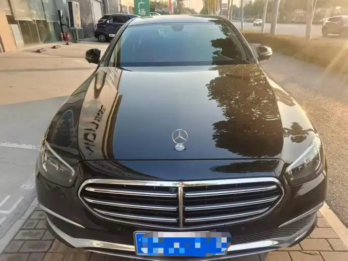 Mercedes-Benz E-Class 2023 Model E 300 L Luxury Model sedan – фото 2