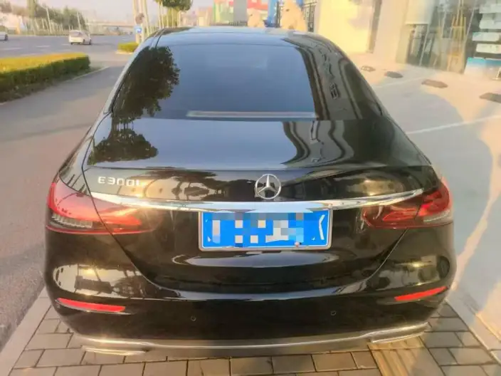 Mercedes-Benz E-Class 2023 Model E 300 L Luxury Model sedan – фото 5