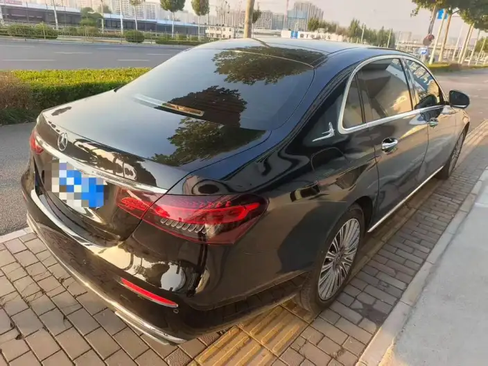 Mercedes-Benz E-Class 2023 Model E 300 L Luxury Model sedan – фото 6