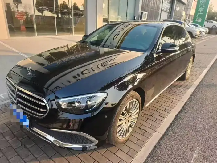 Mercedes-Benz E-Class 2023 Model E 300 L Luxury Model sedan – фото 7