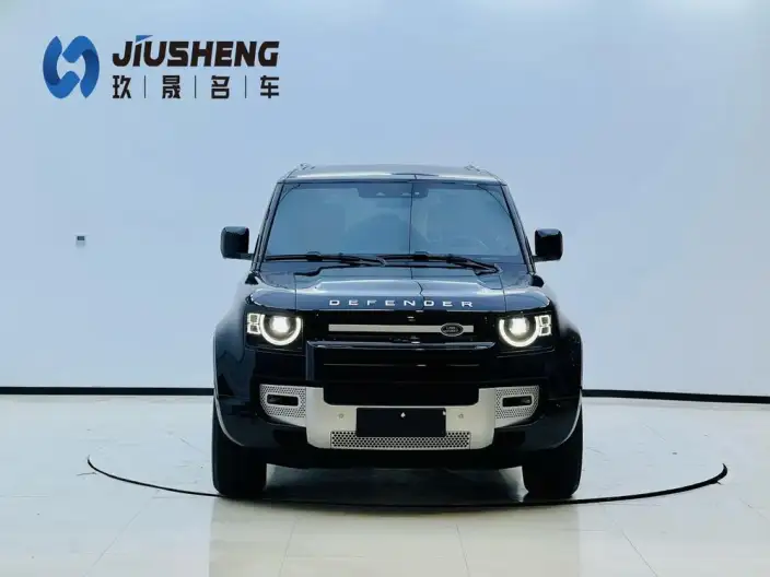 Land Rover Defender 2024 Model 110 3.0T P400 XS