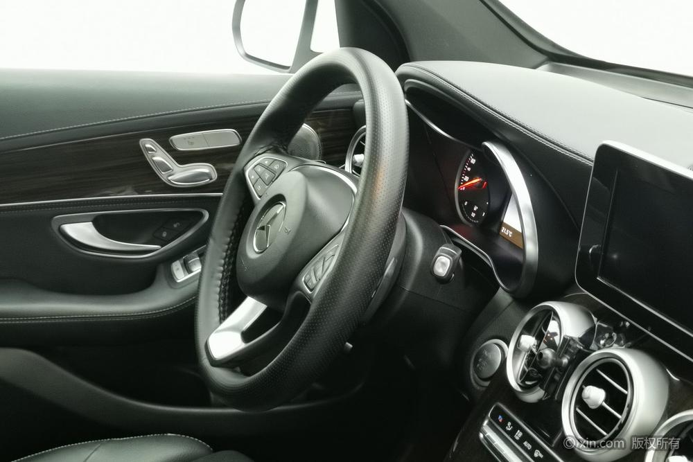 Mercedes-Benz GLC 2017 GLC 260 4MATIC Dynamic – фото 12