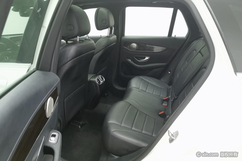 Mercedes-Benz GLC 2017 GLC 260 4MATIC Dynamic – фото 20