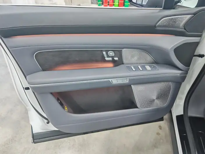 NIO ES8 2026 Model VI seat Executive Signature Edition – фото 9