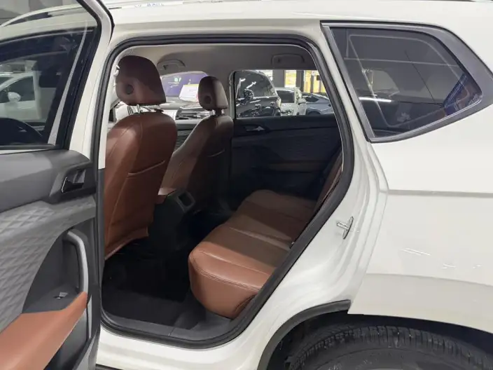 Volkswagen Tharu 2022 Model 280TSI 2WD Fashion edition – фото 10