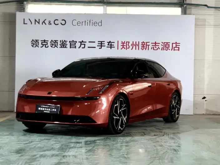 **Lynk & Co Z10** 2024 Model 95kWh 766km Rear Drive Max