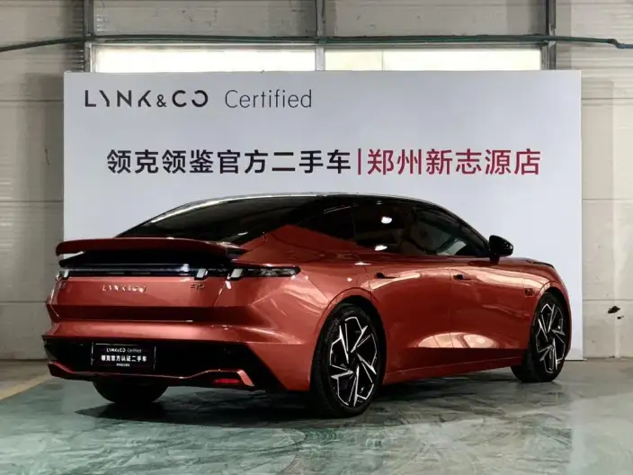 **Lynk & Co Z10** 2024 Model 95kWh 766km Rear Drive Max