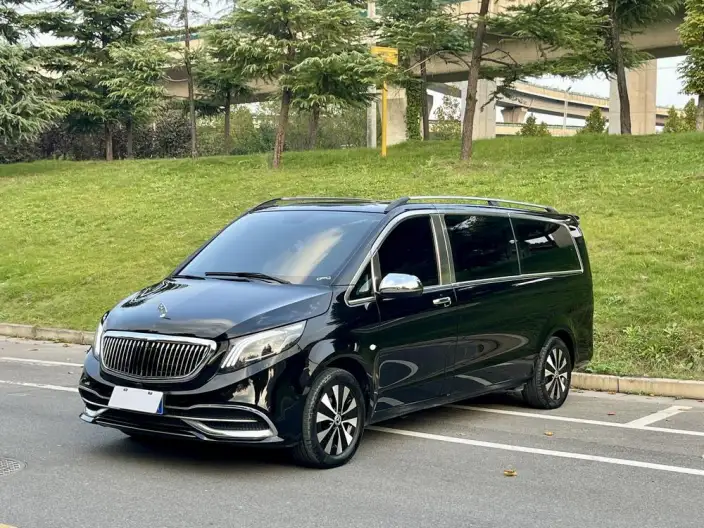 Viano 2021 Model 2.0T Elite Edition 7 seat – фото 1