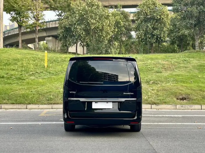 Viano 2021 Model 2.0T Elite Edition 7 seat – фото 6