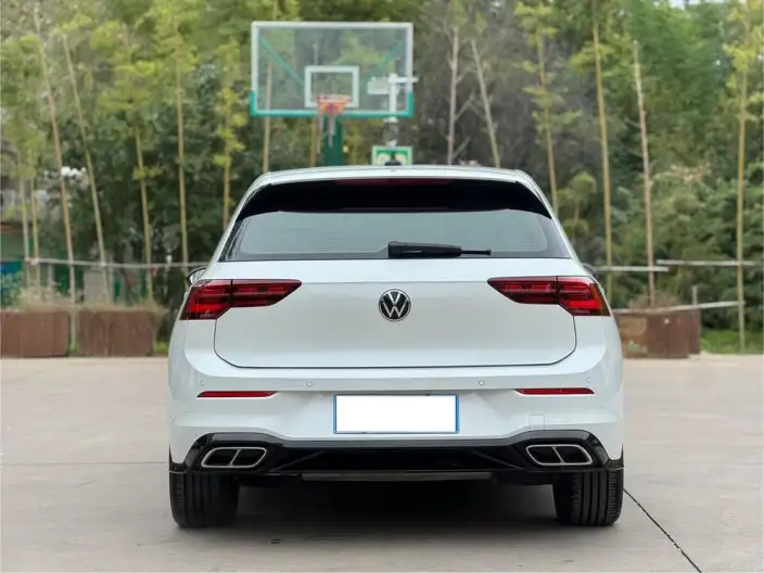 Volkswagen Golf 2023 Model 280TSI DSG R-Line Lite – фото 5