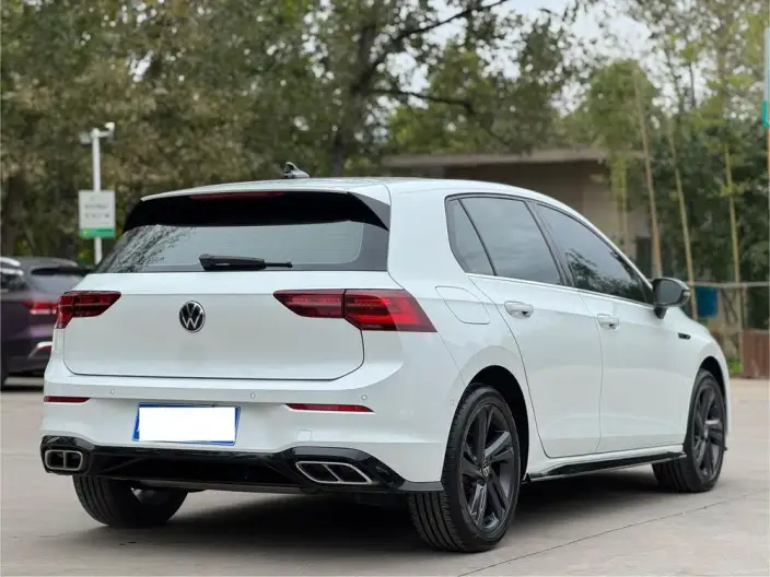 Volkswagen Golf 2023 Model 280TSI DSG R-Line Lite – фото 6