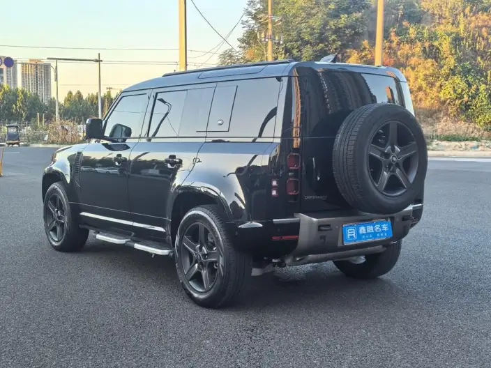Land Rover Defender 2022 Model 110 P400 X-Dynamic HSE – фото 5