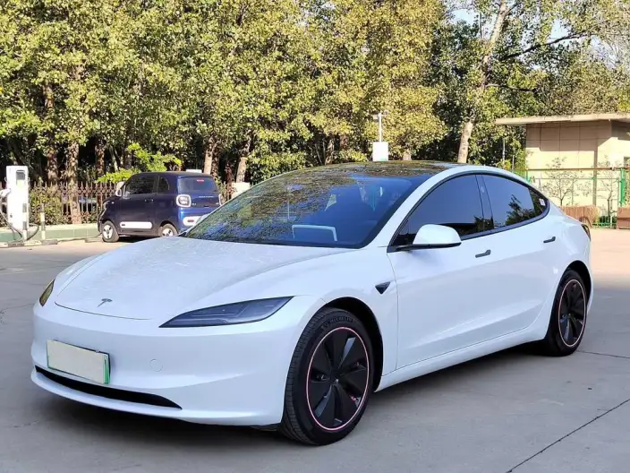 Model 3 2023 Model Rear-wheel drive version – фото 1