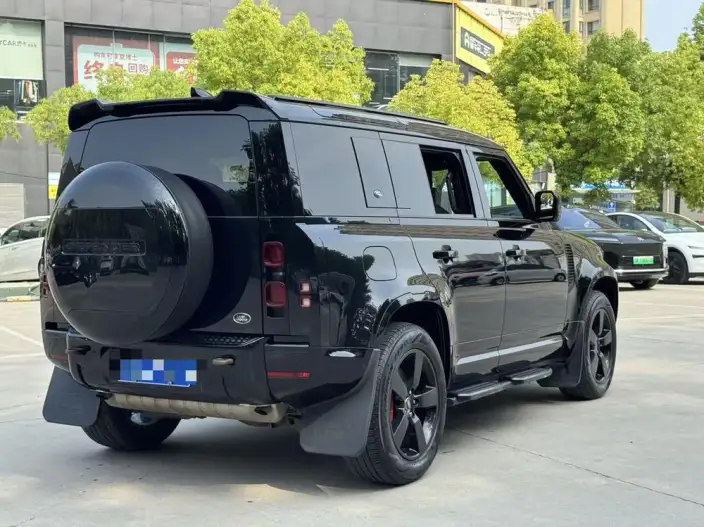 Land Rover Defender 2024 Model 110 3.0T P400 X-Dynamic HSE – фото 6
